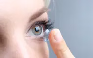 Como colocar as suas Lentes de Contacto Como colocar as suas Lentes de Contacto